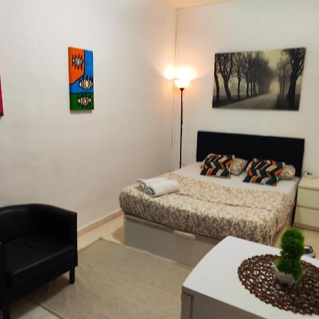 Habitacion En Centro De Barcelona Hotel ภายนอก รูปภาพ